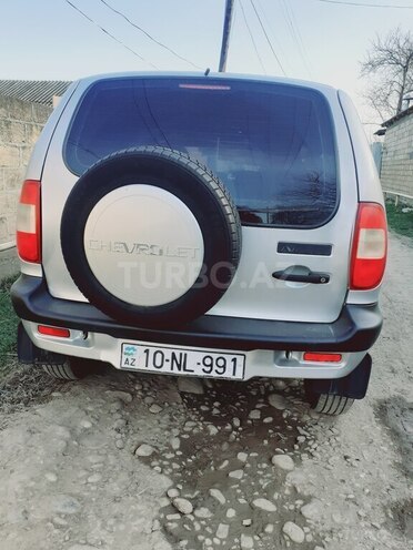 Chevrolet Niva 2004, 255,700 km - 1.7 l - Qusar
