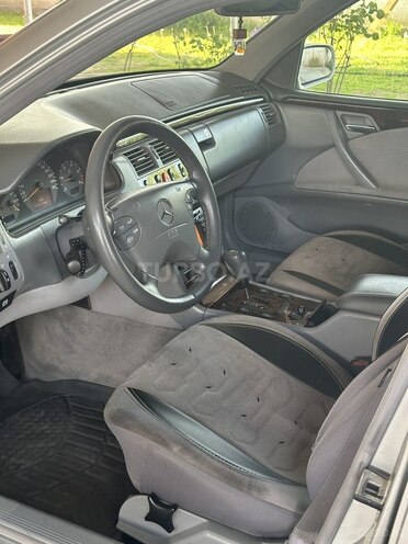 Mercedes E 270 2000, 451,000 km - 2.7 l - Saatlı