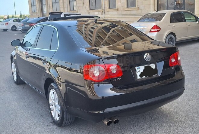 Volkswagen Jetta 2006, 296,345 km - 2.5 l - Bakı