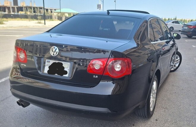 Volkswagen Jetta 2006, 296,345 km - 2.5 l - Bakı