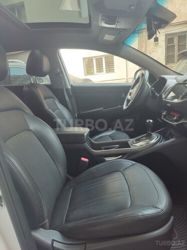 Kia Sportage 2013, 177,000 km - 2.4 l - Bakı