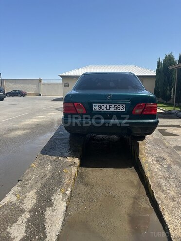 Mercedes E 200 1997, 315,000 km - 2.0 l - Bakı