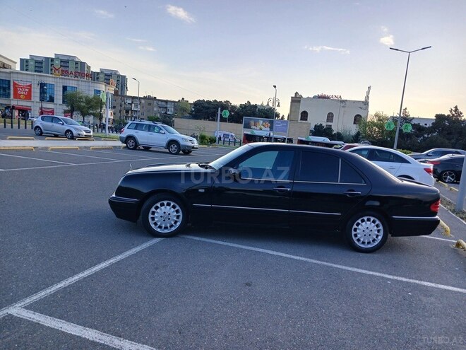 Mercedes E 200 1997, 427,000 km - 2.0 л - Bakı