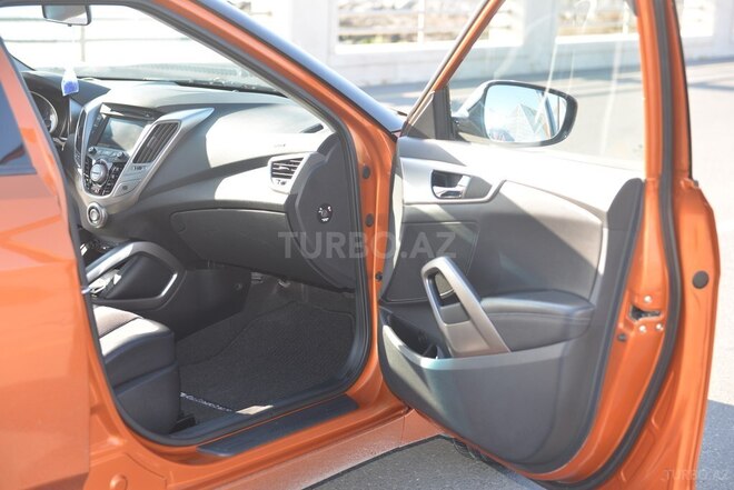 Hyundai Veloster 2011, 154,900 km - 1.6 l - Bakı