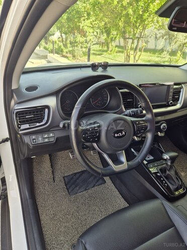 Kia Stonic 2017, 57,000 km - 1.6 л - Bakı