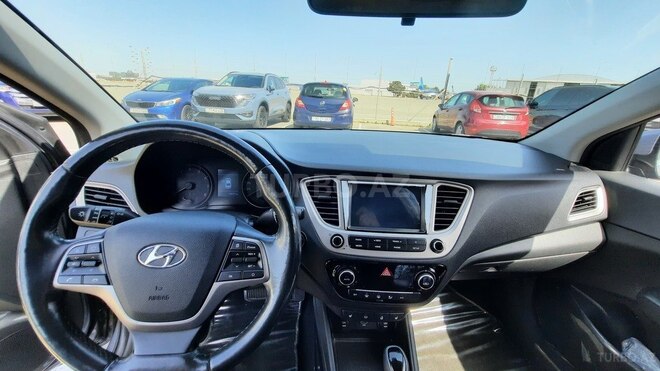 Hyundai Accent 2019, 98,700 km - 1.6 l - Bakı