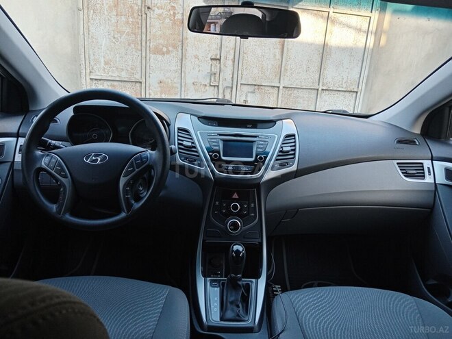 Hyundai Elantra 2015, 140,000 km - 1.8 l - Bakı