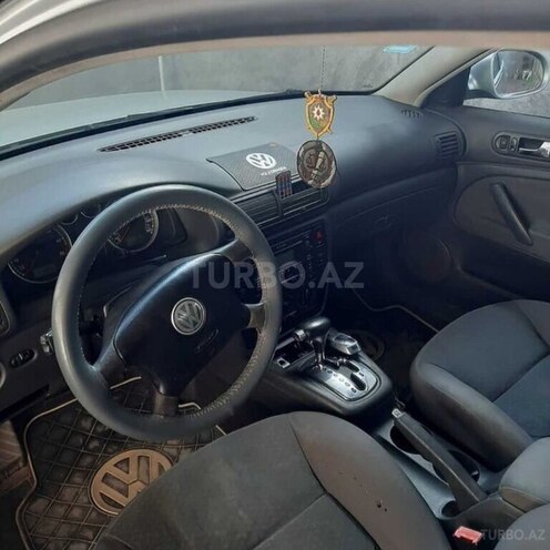 Volkswagen Passat 2004, 198,800 km - 1.8 l - Naftalan