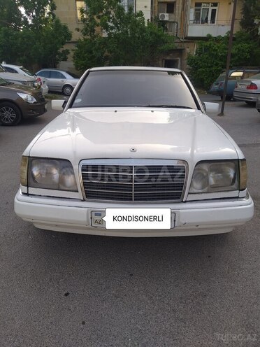 Mercedes E 250 1995, 358,254 km - 2.5 л - Bakı