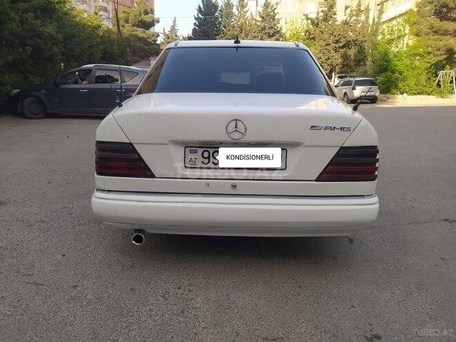 Mercedes E 250 1995, 358,254 km - 2.5 л - Bakı