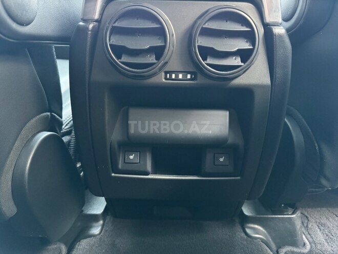 Land Rover Discovery 2015, 223,000 km - 3.0 l - Bakı