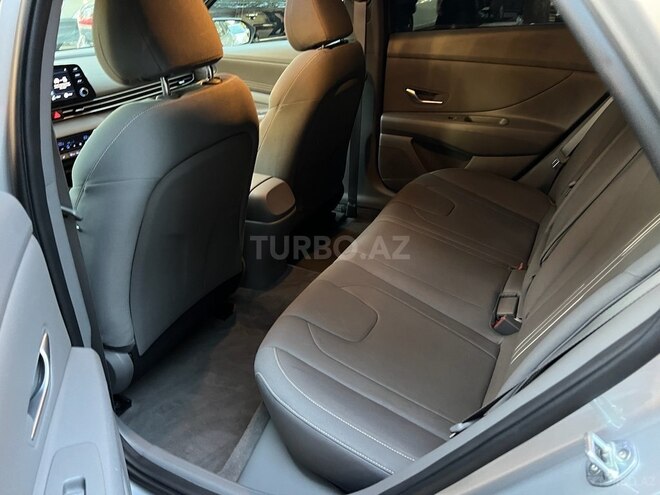 Hyundai Elantra 2021, 29,800 km - 2.0 l - Bakı