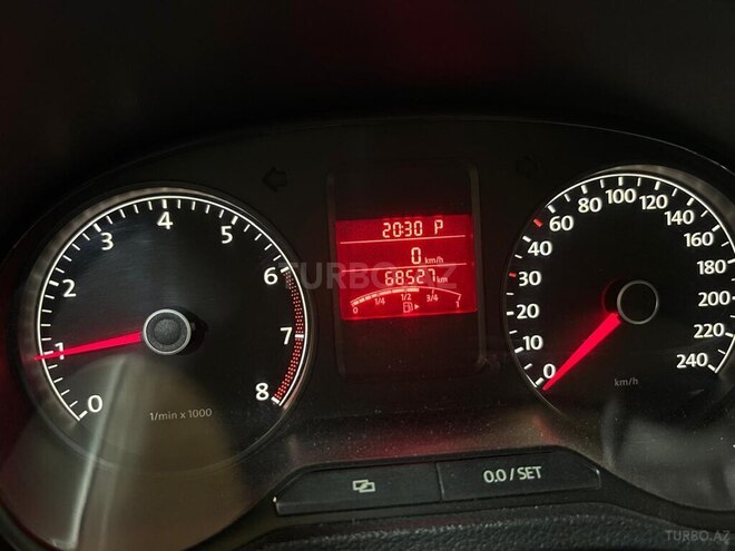 Volkswagen Polo 2013, 69,000 km - 1.6 л - Bakı