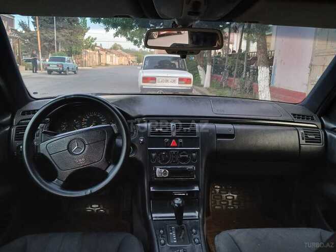 Mercedes E 230 1996, 514,000 km - 2.3 l - Bakı