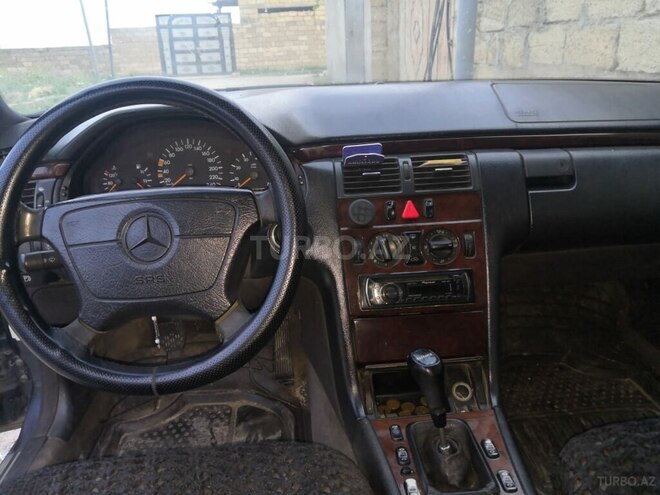 Mercedes E 220 d 1997, 470,000 km - 2.2 l - Bakı