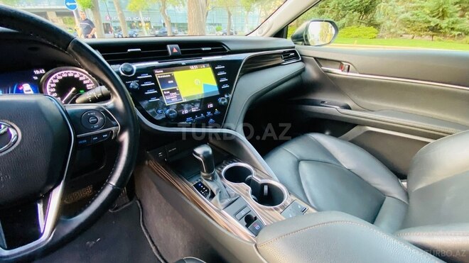 Toyota Camry 2019, 130,500 km - 2.5 л - Bakı