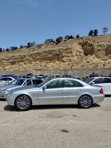 Mercedes E 240 2002, 385,000 km - 2.6 l - Şirvan