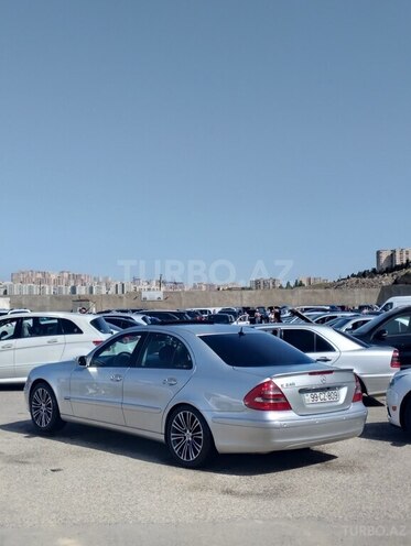 Mercedes E 240 2002, 385,000 km - 2.6 l - Şirvan