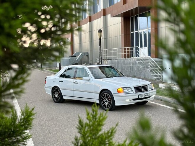Mercedes C 230 1998, 222,000 km - 2.3 l - Saatlı