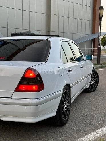 Mercedes C 230 1998, 222,000 km - 2.3 l - Saatlı