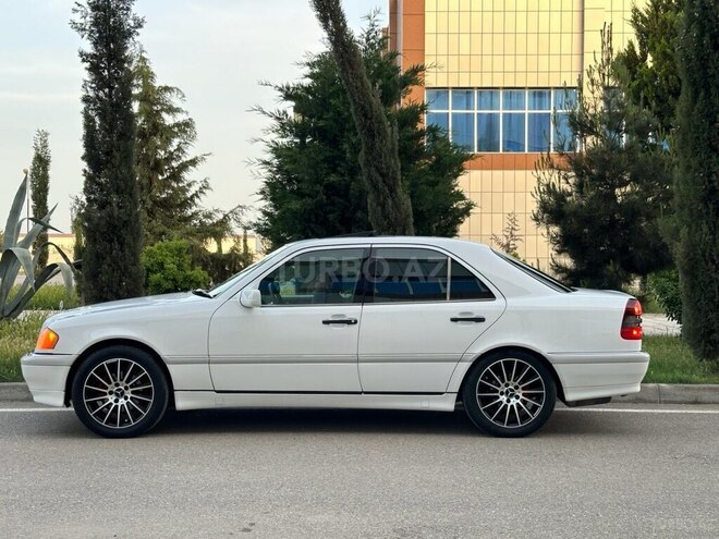 Mercedes C 230 1998, 222,000 km - 2.3 l - Saatlı