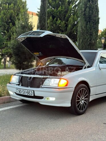 Mercedes C 230 1998, 222,000 km - 2.3 l - Saatlı