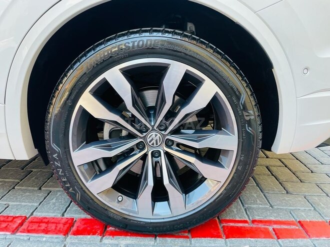 Volkswagen Touareg 2020, 32,000 km - 3.0 l - Bakı