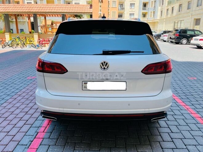 Volkswagen Touareg 2020, 32,000 km - 3.0 l - Bakı