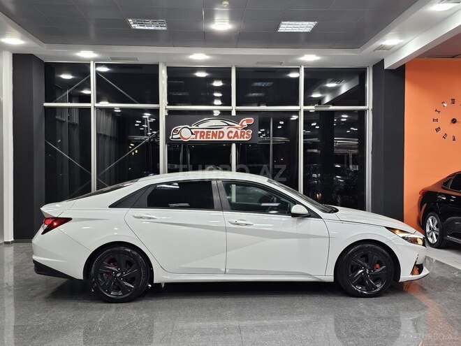 Hyundai Elantra 2021, 28,000 km - 2.0 л - Xırdalan