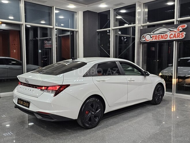 Hyundai Elantra 2021, 28,000 km - 2.0 л - Xırdalan