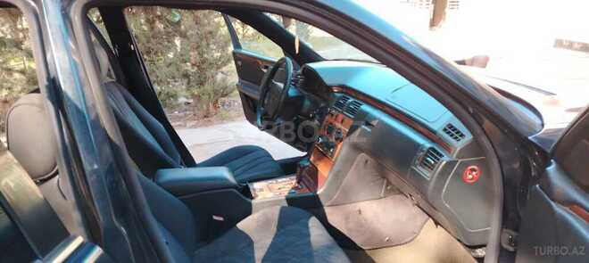 Mercedes E 220 1999, 234,765 km - 2.2 л - Sumqayıt