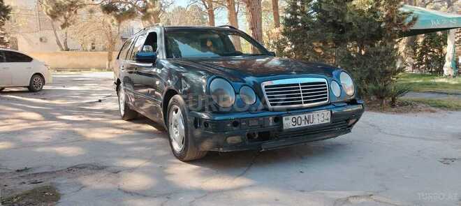 Mercedes E 220 1999, 234,765 km - 2.2 л - Sumqayıt