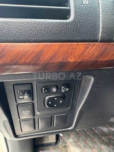 Toyota Land Cruiser Prado 2011, 208,000 km - 2.7 л - Bakı