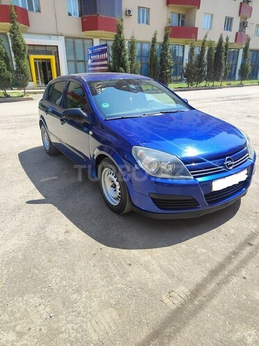 Opel Astra 2004, 250,000 km - 1.4 l - Gəncə