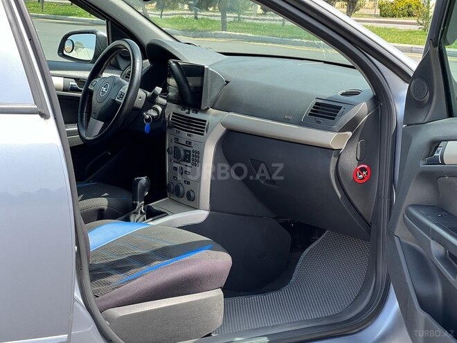 Opel Astra 2008, 246,259 km - 1.3 l - Gəncə