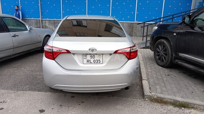 Toyota Corolla 2015, 175,000 km - 1.8 л - Bakı