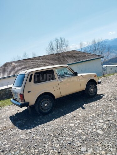 LADA (VAZ) Niva 1997, 173,000 km - 1.6 l - Yardımlı
