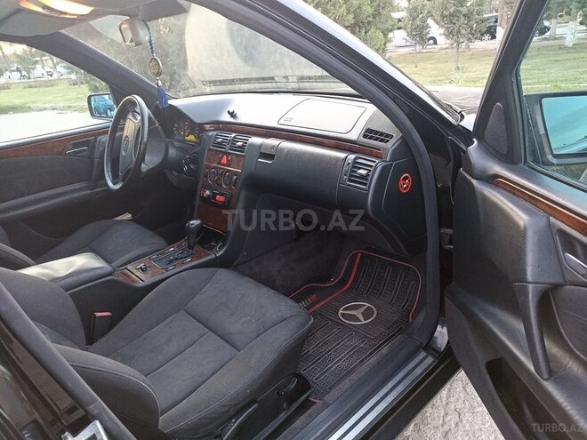Mercedes E 240 1998, 351,223 km - 2.4 л - Bakı