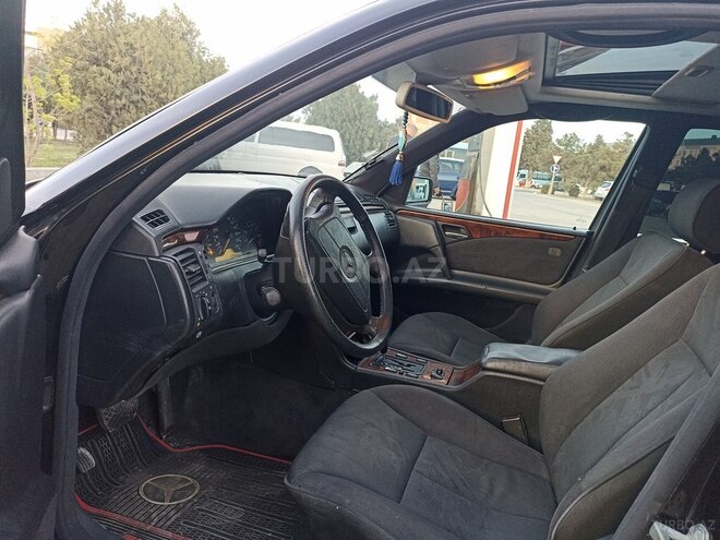 Mercedes E 240 1998, 351,223 km - 2.4 л - Bakı