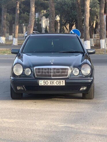Mercedes E 240 1999, 351,200 km - 2.4 l - Bakı