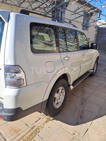 Mitsubishi Pajero 2007, 224,000 km - 3.0 l - Bakı