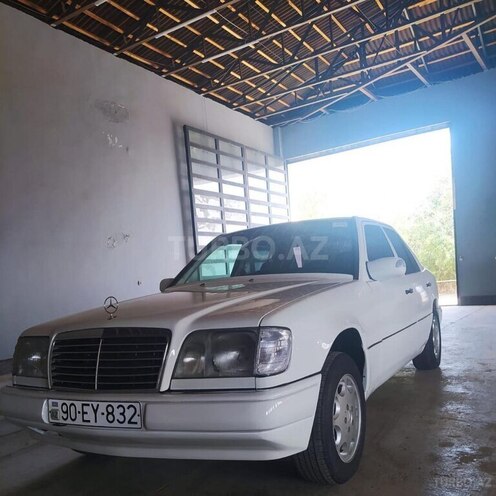 Mercedes E 220 1996, 444,325 km - 2.2 l - Bakı