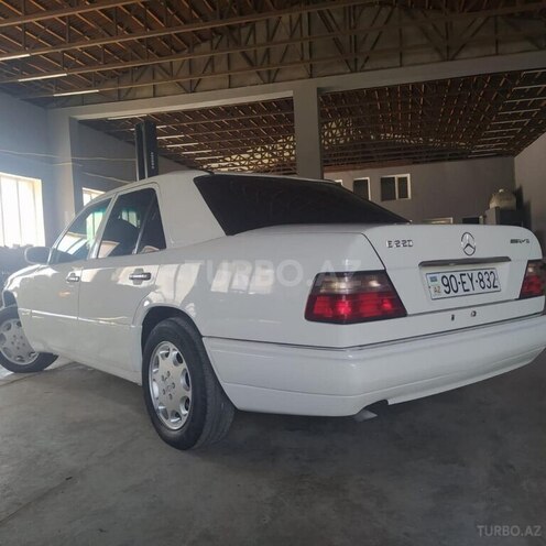 Mercedes E 220 1996, 444,325 km - 2.2 l - Bakı