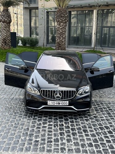 Mercedes E 220 2015, 183,581 km - 2.2 l - Bakı