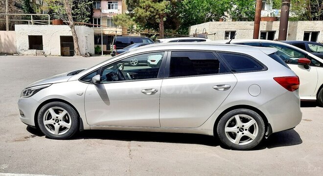 Kia Ceed 2015, 82,000 km - 1.6 l - Bakı