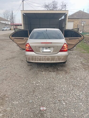 Mercedes C 240 2001, 339,000 km - 2.6 l - Qusar