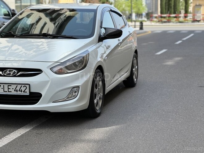 Hyundai Accent 2014, 175,658 km - 1.4 l - Bakı