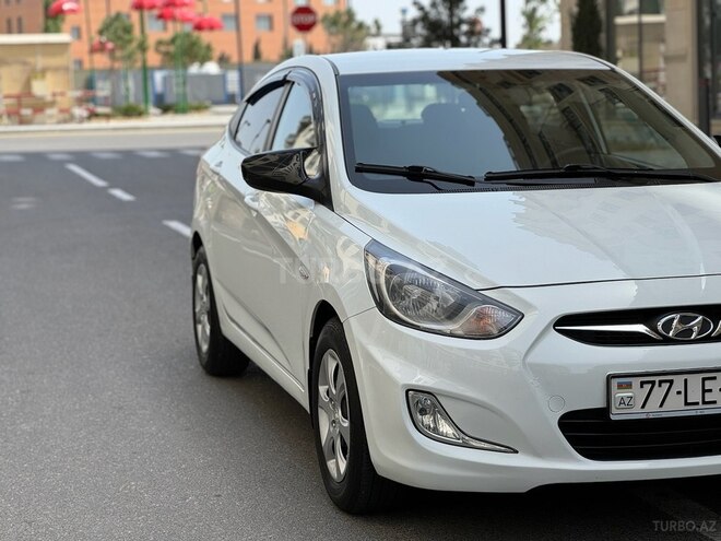 Hyundai Accent 2014, 175,658 km - 1.4 l - Bakı