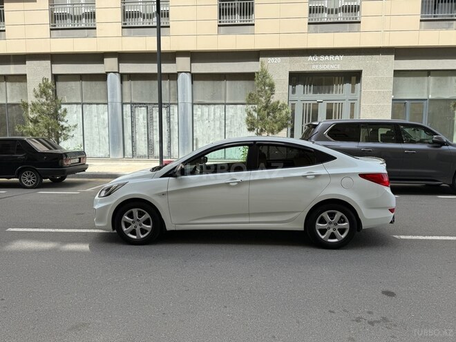 Hyundai Accent 2014, 175,658 km - 1.4 l - Bakı