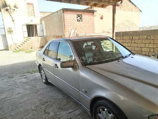 Mercedes C 230 1997, 255,000 km - 2.3 l - Bakı
